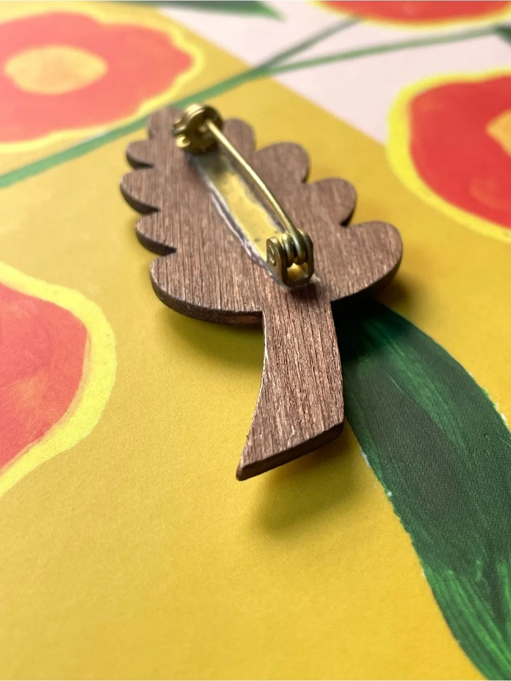 Vintage wooden oak leaf brooch wilderkind boho nature